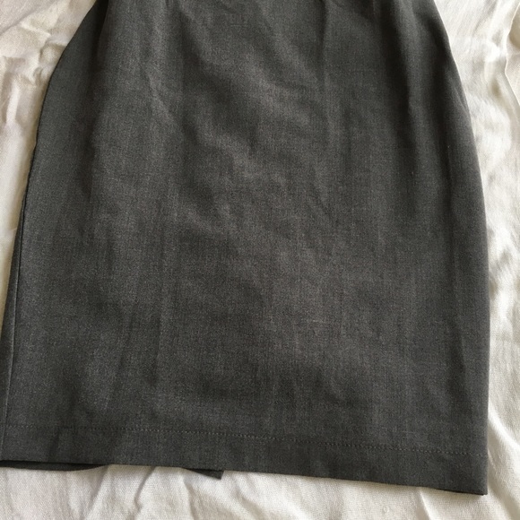 High waisted gray pencil skirt - XS - Picture 4 of 8